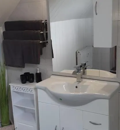 Apartment Ferienwohnung Am Vulkanpfad Ettringen (Rhineland-Palatinate)